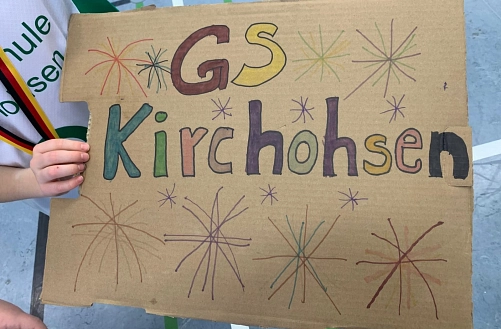 Selbstgemachtes Schild zum Anfeuern